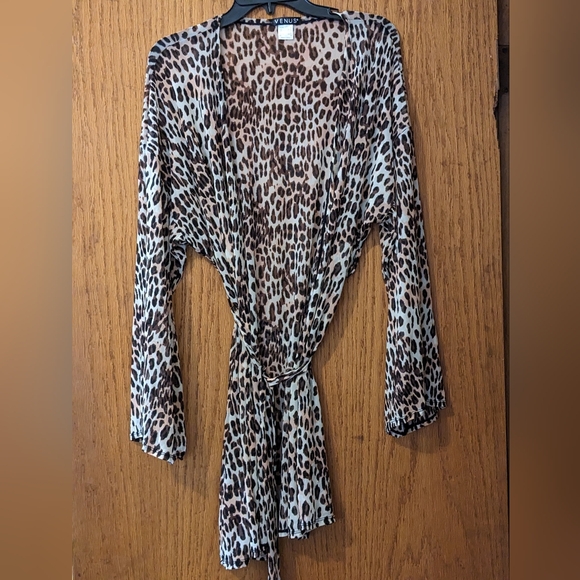 VENUS Other - VENUS Animal Print Dress